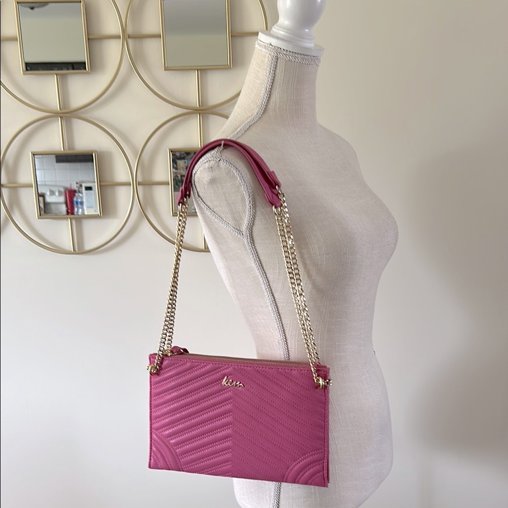 Kem Pink Quilted Chain Shoulder Bag, two zip pockets, orange lining 10.5”Lx7”H